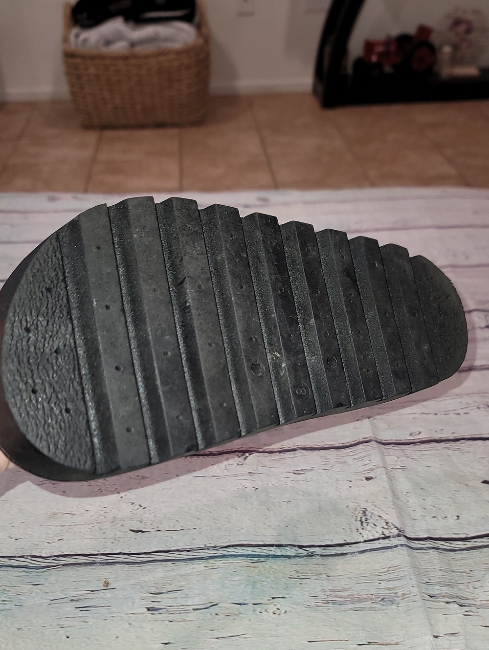 Black Sandles Soft Pillow Footing - Picture 5 of 6